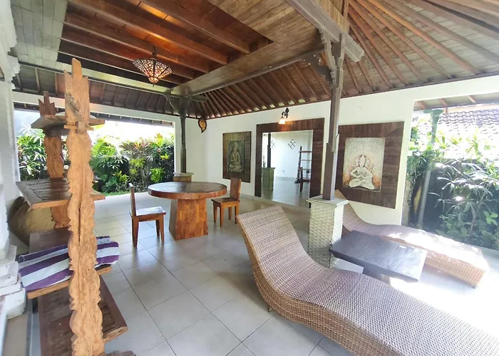 Cozy Two Bed With Swiming Pool Ferienhaus