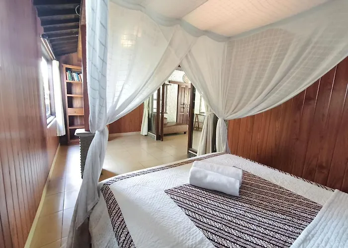 Cozy Two Bed With Swiming Pool Ferienhaus